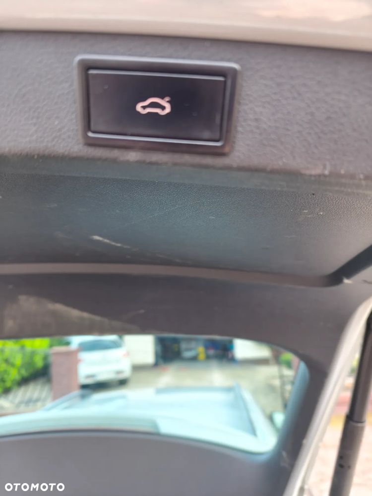 Skoda Octavia 2.0 TDI RS DSG - 9