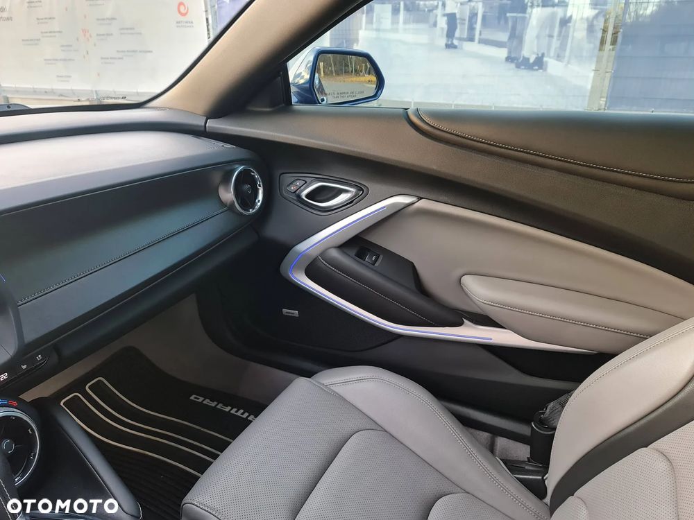 Chevrolet Camaro - 24