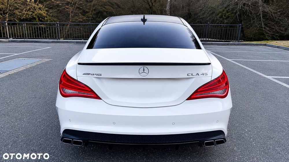 Mercedes-Benz CLA AMG 45 4Matic 7G-DCT - 2