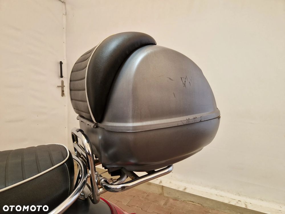 Piaggio Vespa - 16