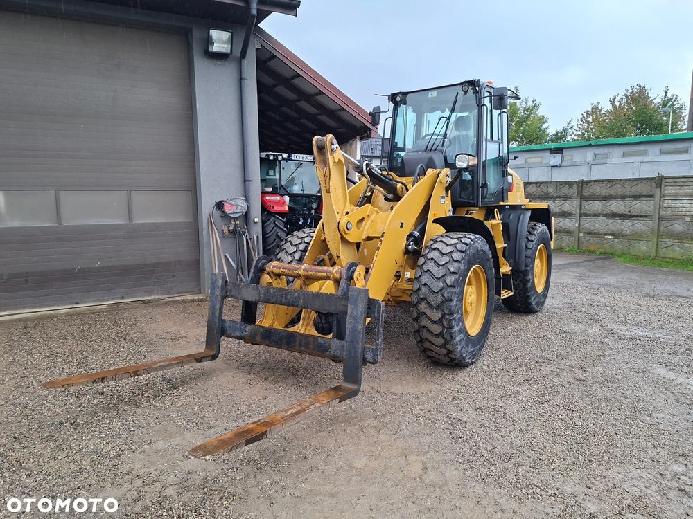 Caterpillar CAT 918 M - 15