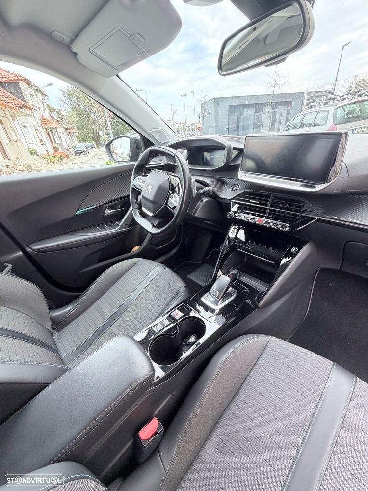 Peugeot 2008 1.5 BlueHDi Allure EAT8 - 13