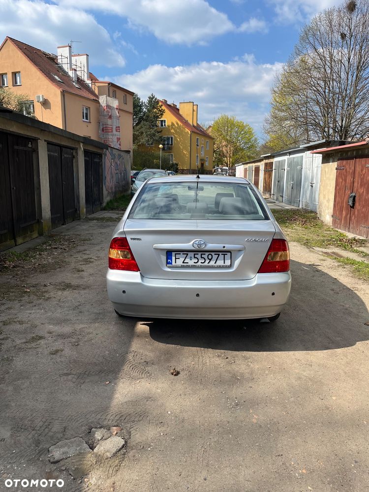 Toyota Corolla 1.6 VVT-i Sol - 8