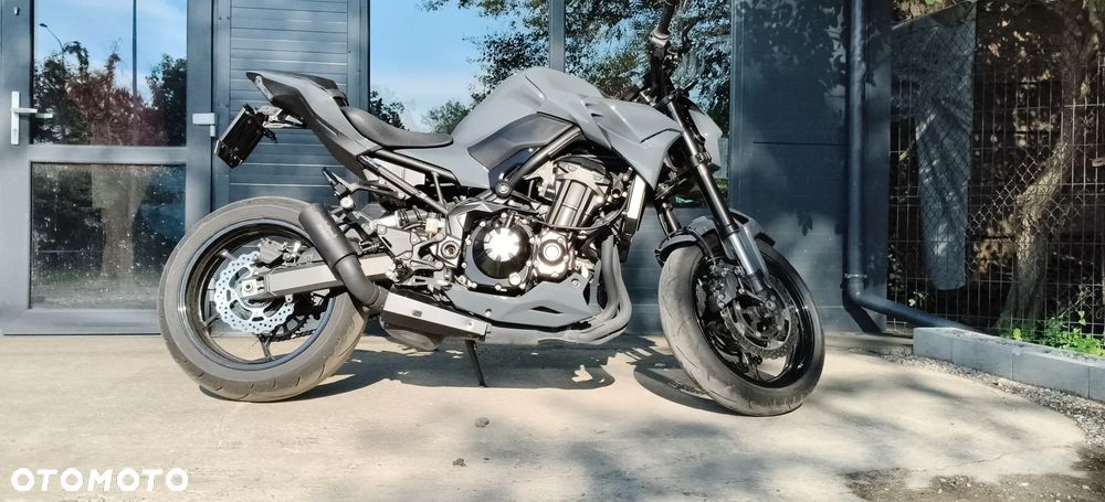 Kawasaki Z 900 - 23