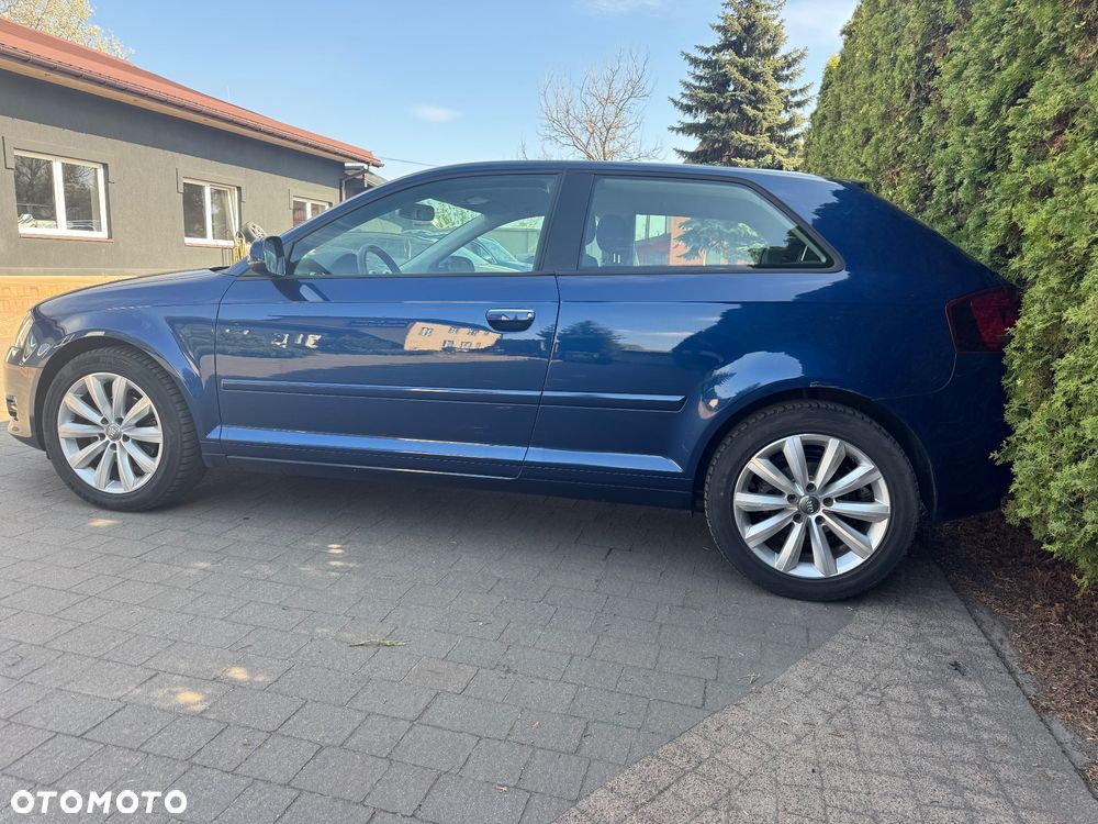Audi A3 3-drzwiowe 1.4 TFSI S line Sportpaket - 3