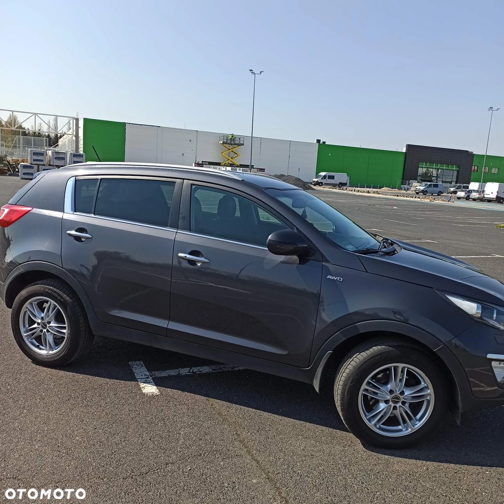 Kia Sportage 2.0 CRDI XL - 11