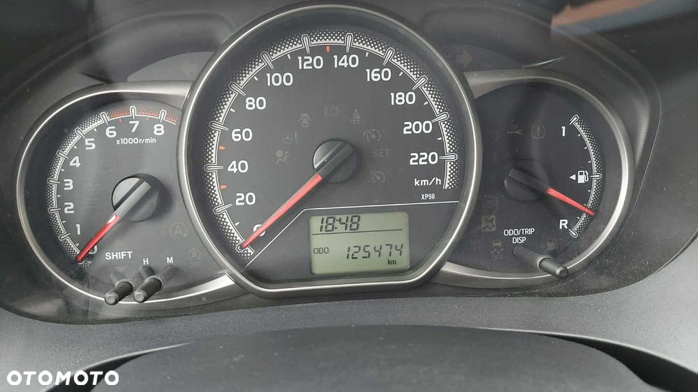 Toyota Yaris - 7