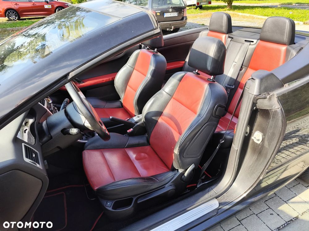 Peugeot 307 CC 2.0 Intense - 10