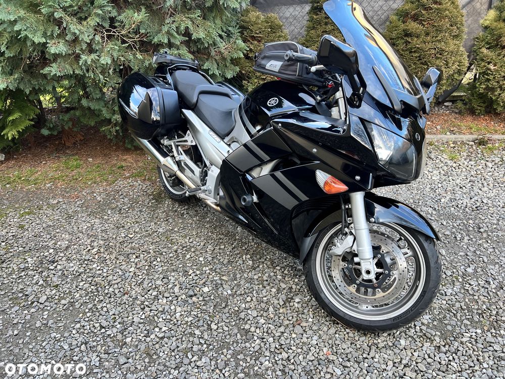 Yamaha FJR - 6