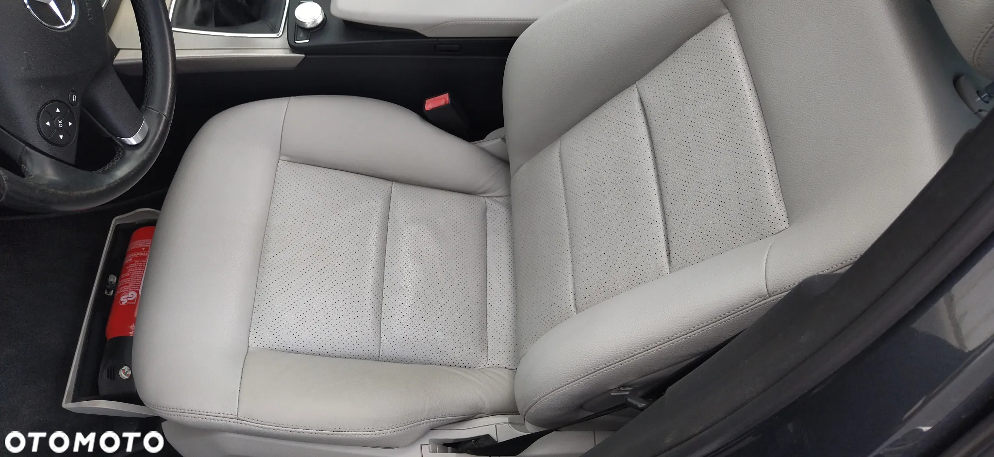 Mercedes-Benz Klasa E 200 CDI BlueEff Avantgarde - 34
