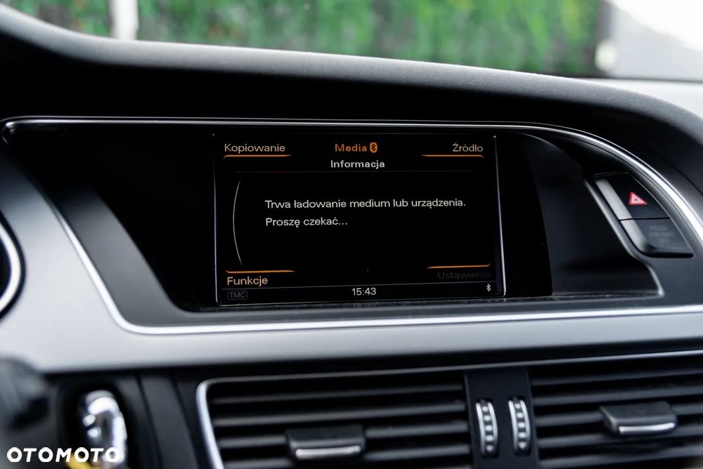 Audi A4 Avant 2.0 TDI DPF quattro Attraction - 31