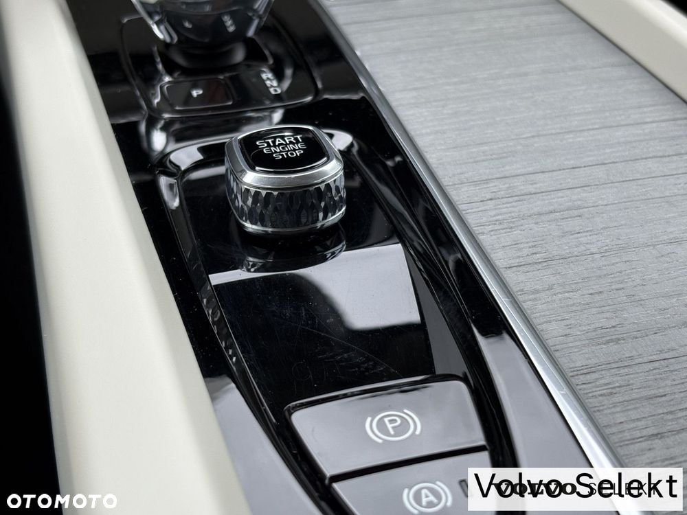 Volvo XC 60 - 24