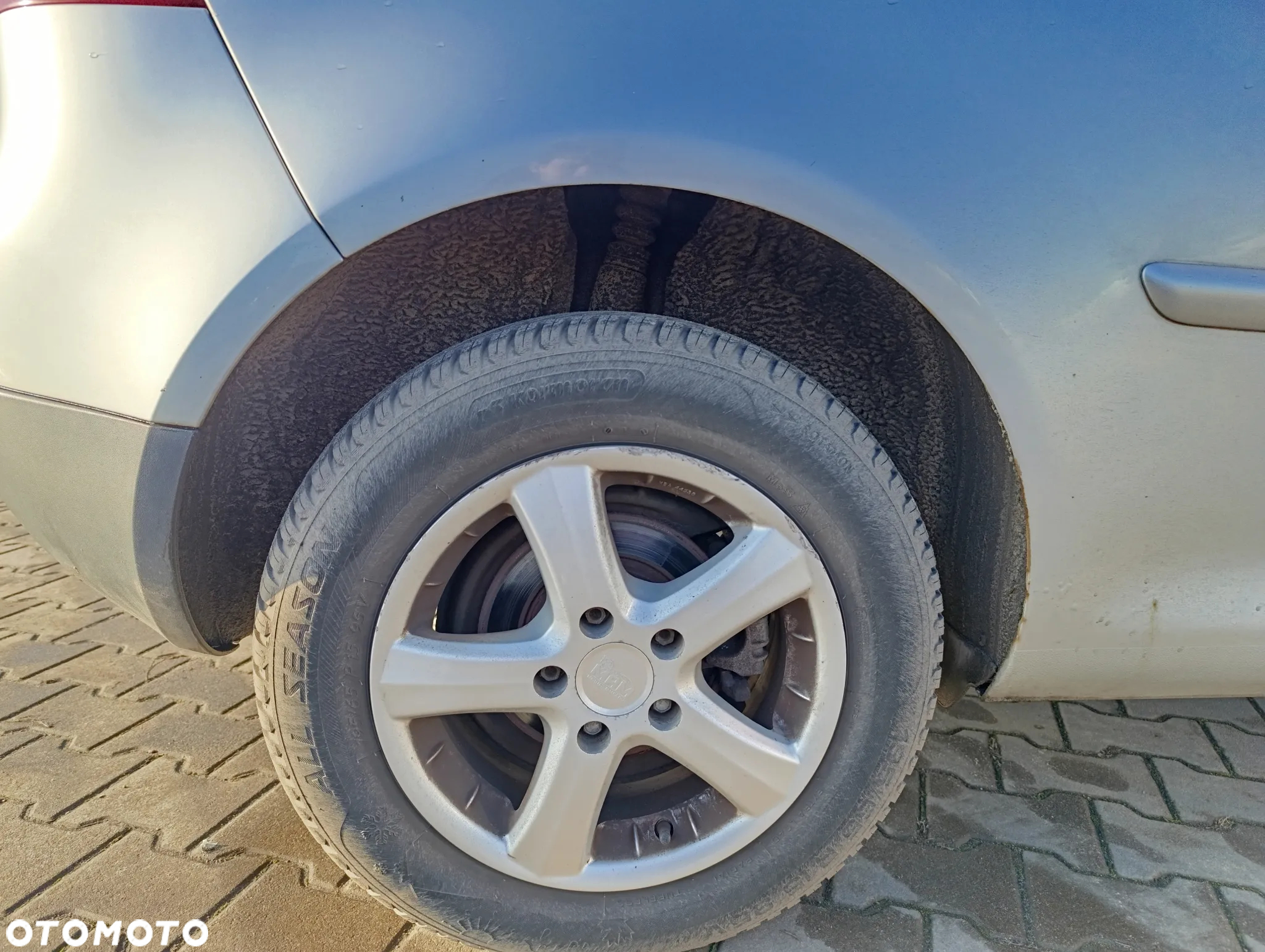 Volkswagen Golf - 12