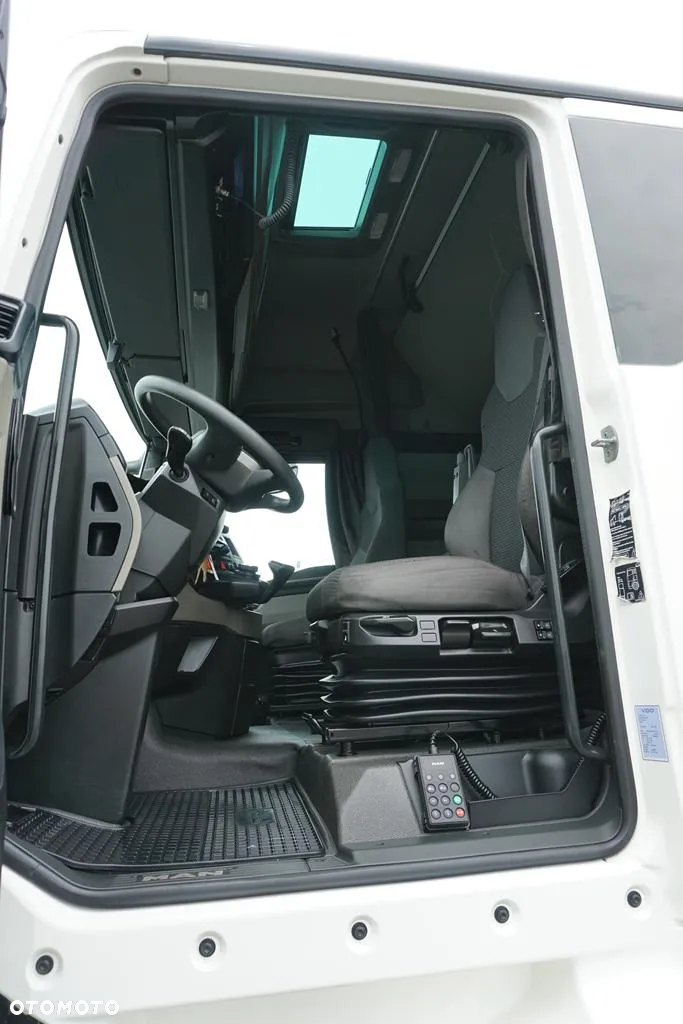 MAN TGX / 18.470 / ACC / E 6 / MEGA / LOW DECK / RETARDER / GX - 7