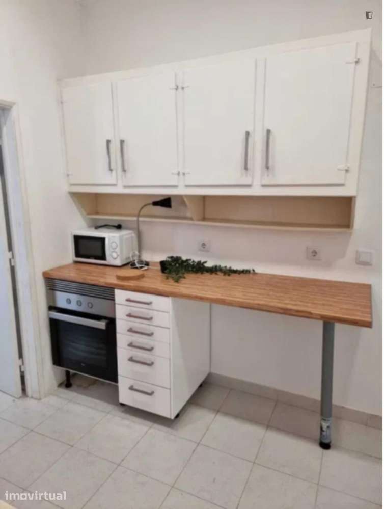 Quarto - localizado em Arroios Lisbon - Grande imagem: 3/9