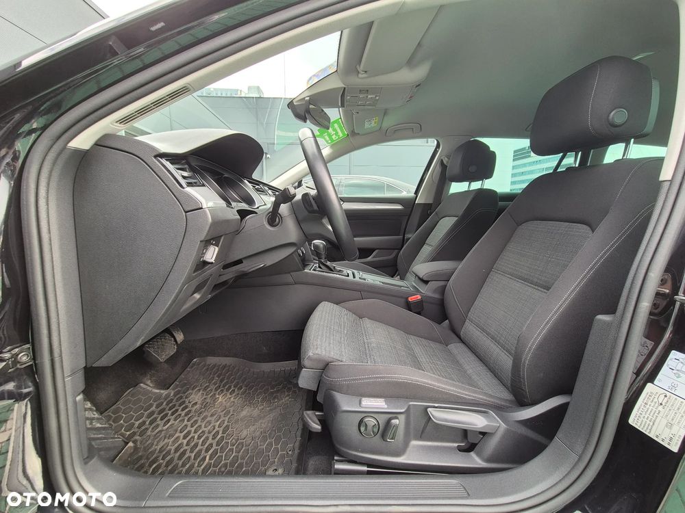 Volkswagen Passat 2.0 TSI Business DSG - 13