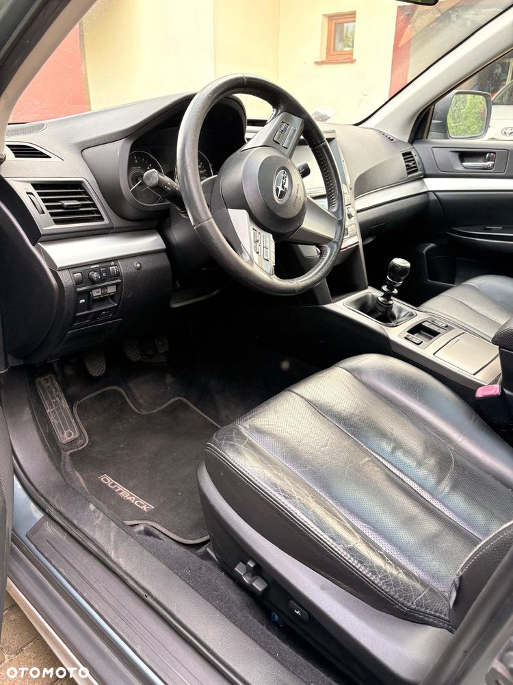 Subaru Outback - 9