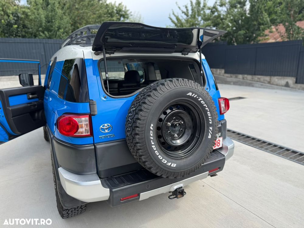 Toyota FJ - 15