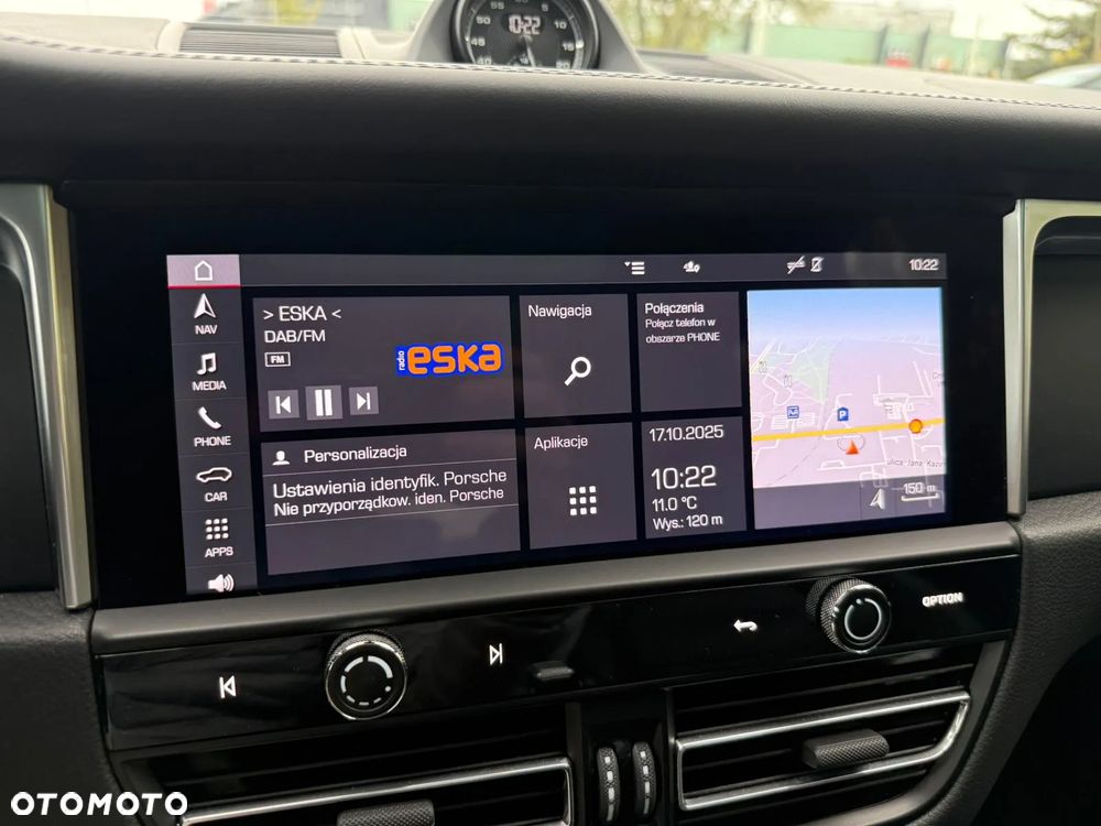 Porsche Macan T - 24
