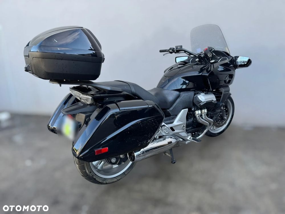 Honda CTX - 3