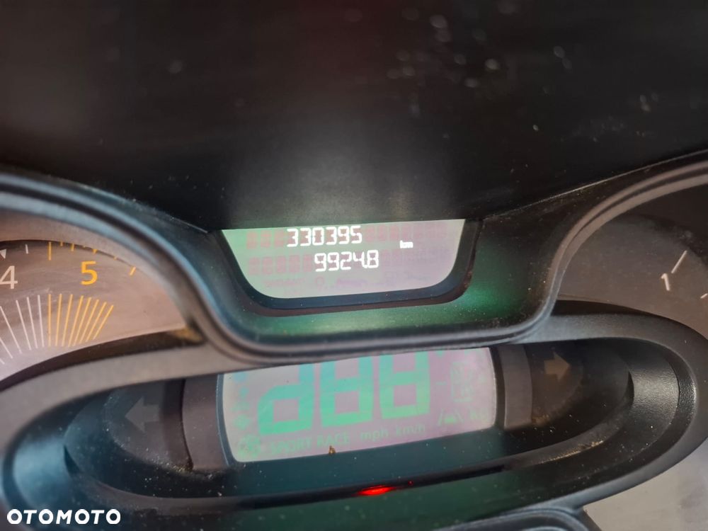 Renault Trafic 1.6 dCi - 15