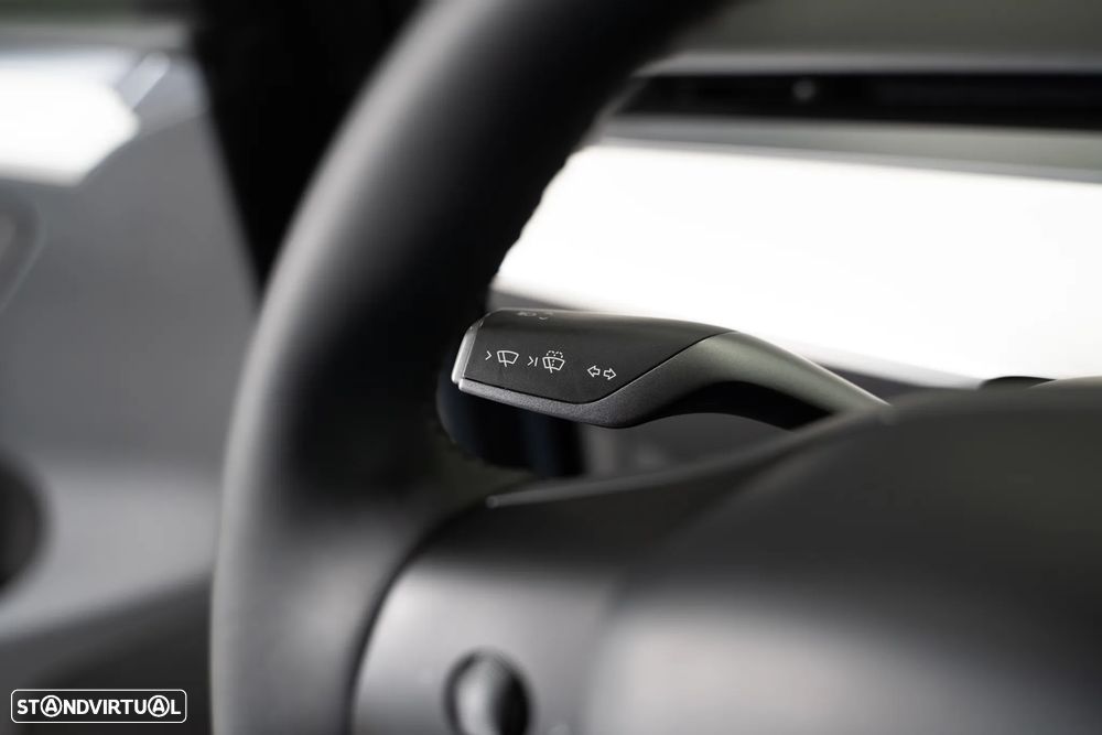 Tesla Model Y Long Range Tração Integral - 20
