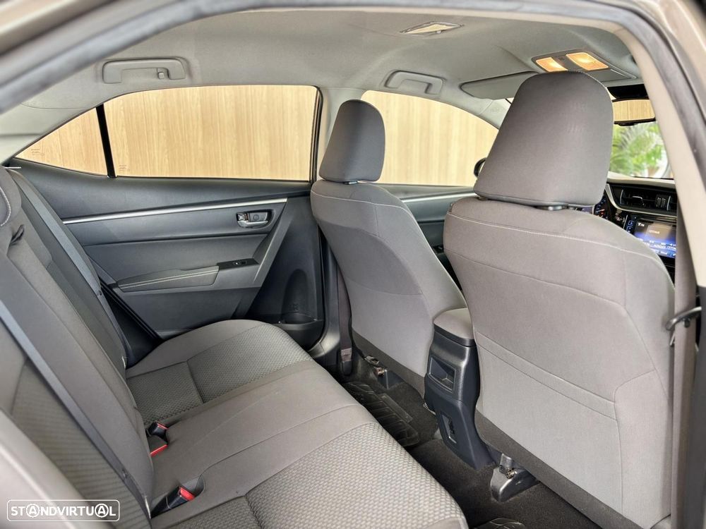 Toyota Corolla - 15