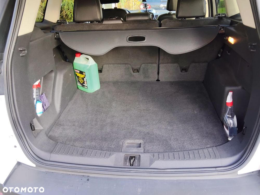 Ford Escape 2.0 EcoBoost AWD Titanium - 10