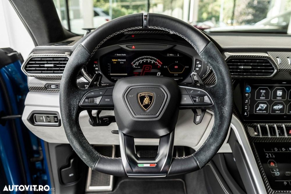 Lamborghini URUS - 8