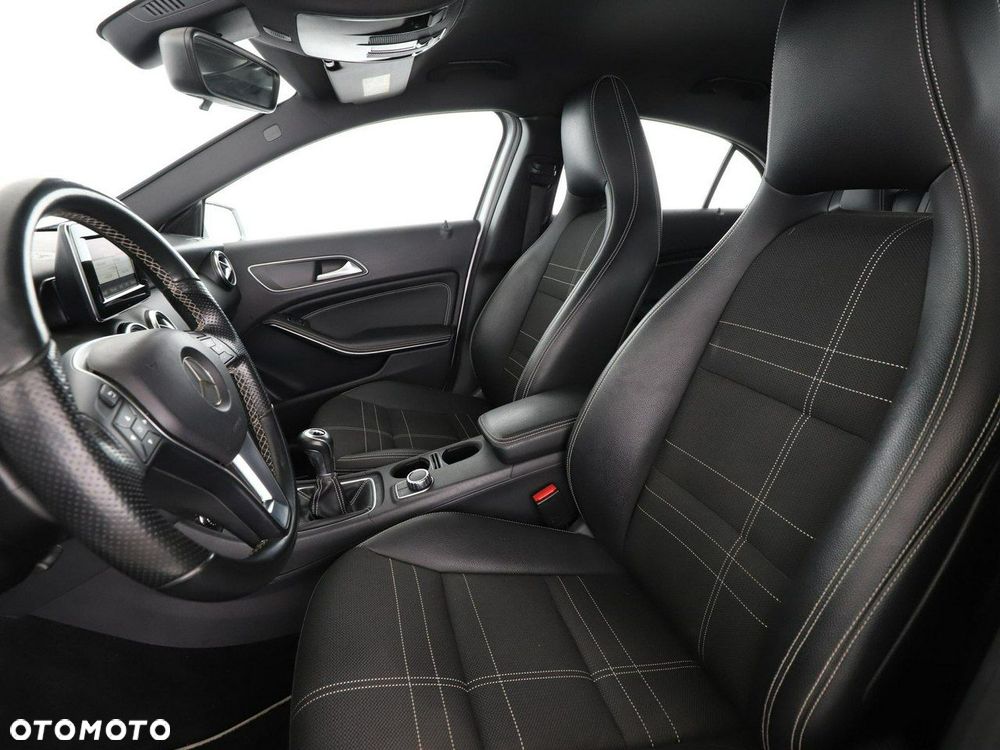 Mercedes-Benz Klasa A 180 CDI (BlueEFFICIENCY) Urban - 14