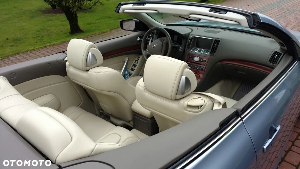 Infiniti G G37 - 6