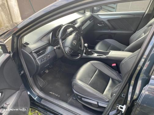 Toyota Avensis Touring Sports 1.6 D-4D Luxury+GPS - 14