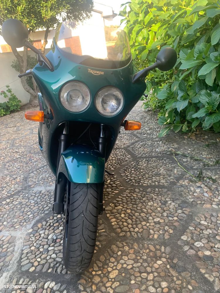 Triumph Daytona 1200 - 2