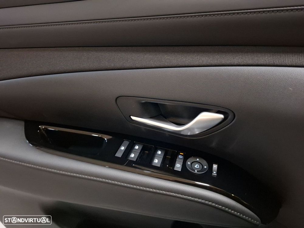 Hyundai Tucson 1.6 T-GDi Premium — fotografia 26