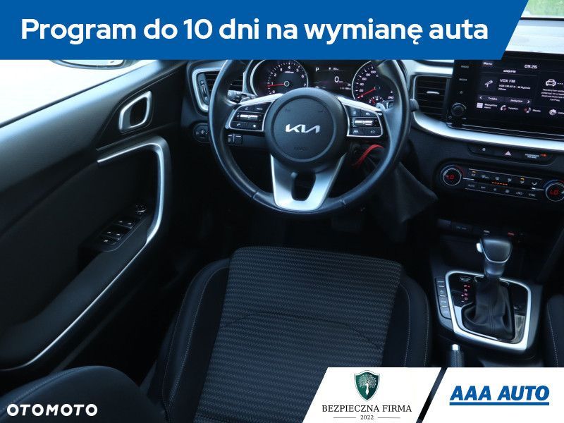 Kia Ceed - 9