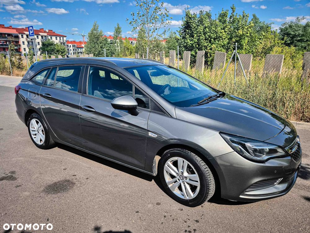 Opel Astra 1.0 T 120 Lat S&S - 3