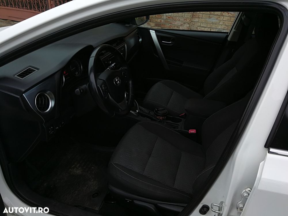 Toyota Auris 1.8 VVT-i Automatik Executive - 8