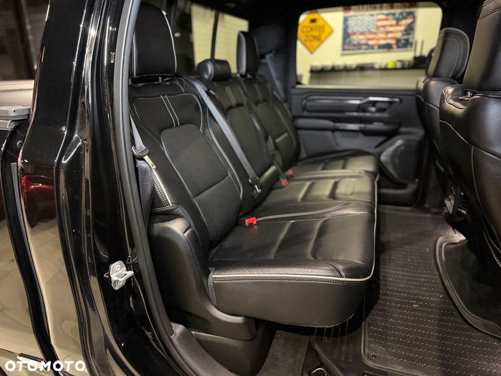 Dodge RAM 5.7 4x4 - 31