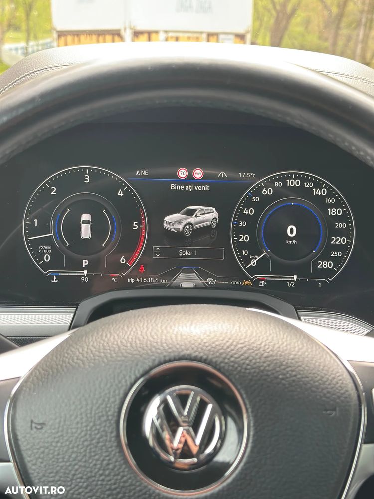 Volkswagen Touareg V6 TDI Elegance - 6