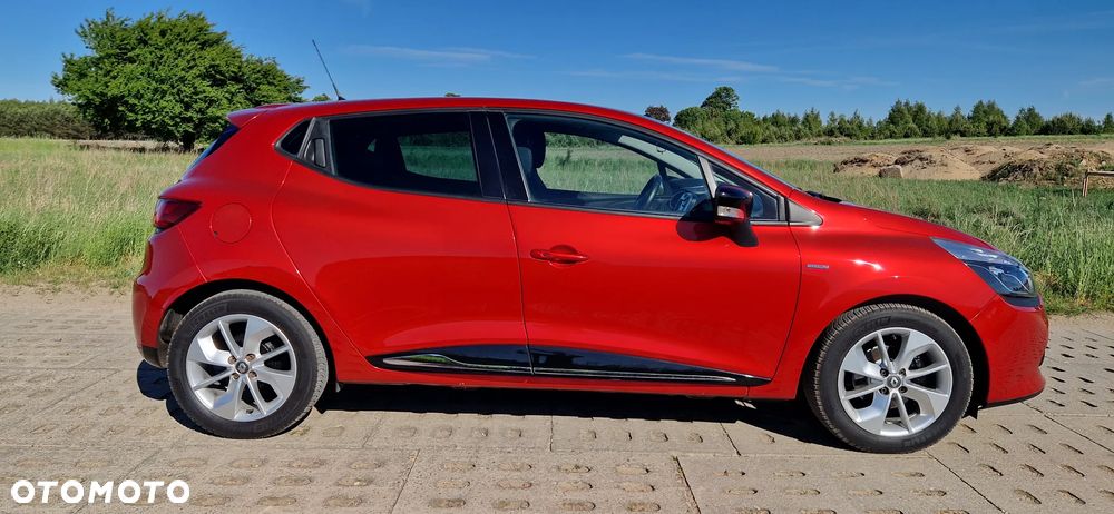 Renault Clio TCe 90 Limited - 23
