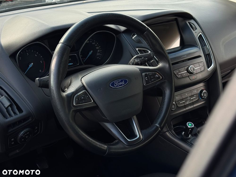 Ford Focus 1.5 TDCi SYNC Edition - 11