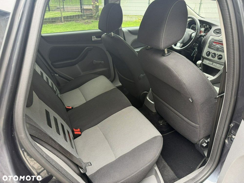 Ford Focus - 9