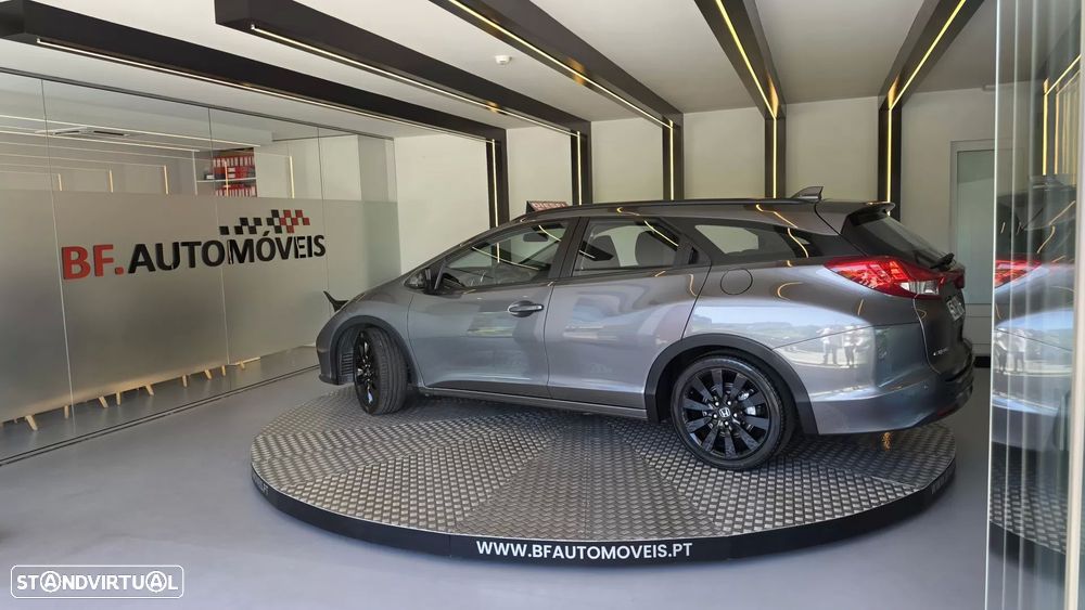 Honda Civic Tourer 1.6 i-DTEC Sport Navi - 16