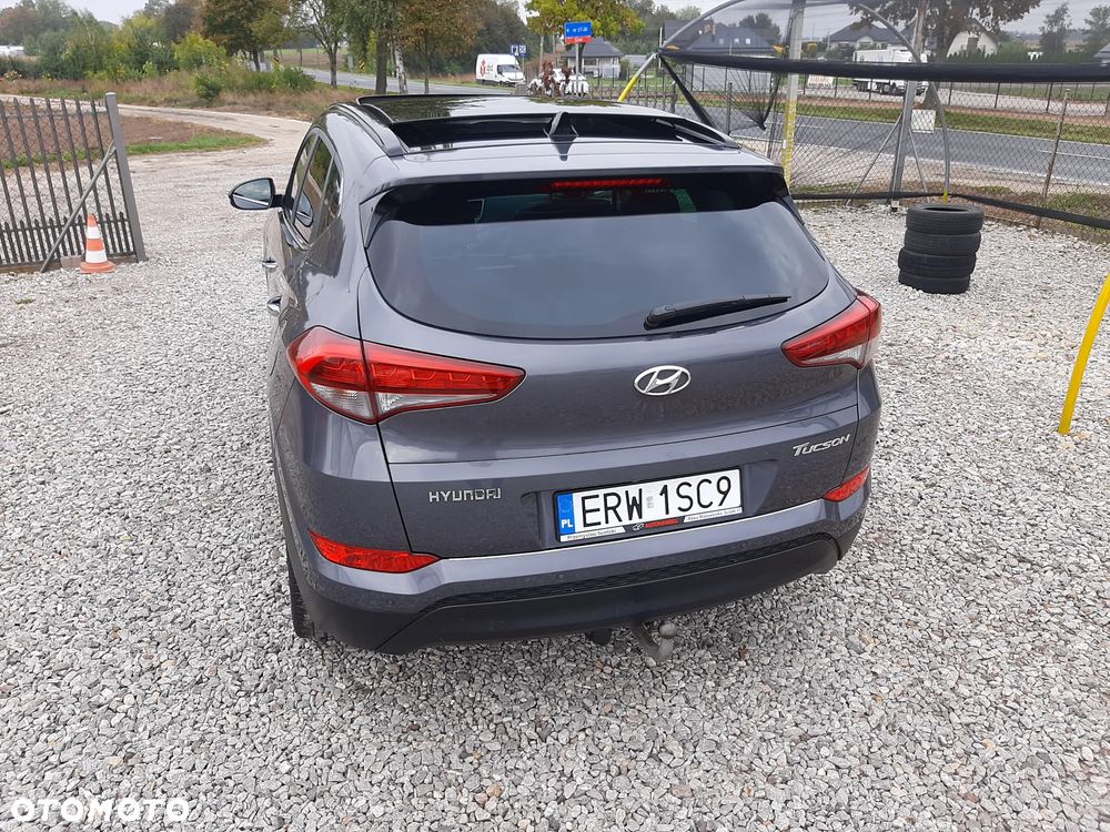 Hyundai Tucson blue 1.7 CRDi 2WD Intro Edition - 9