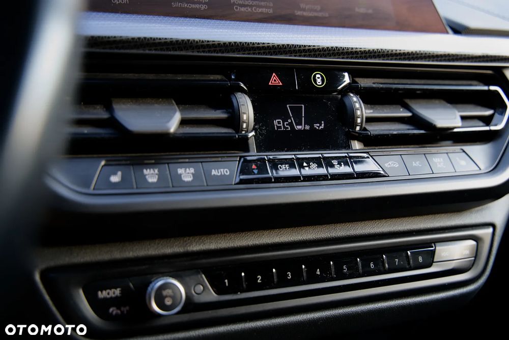 BMW Seria 1 118d Luxury Line - 12