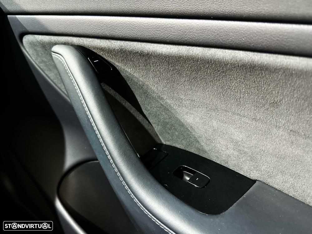 Tesla Model 3 Performance Dual Motor AWD - 30