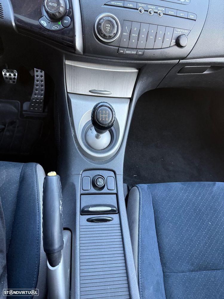 Honda Civic 1.4 Sport - 18