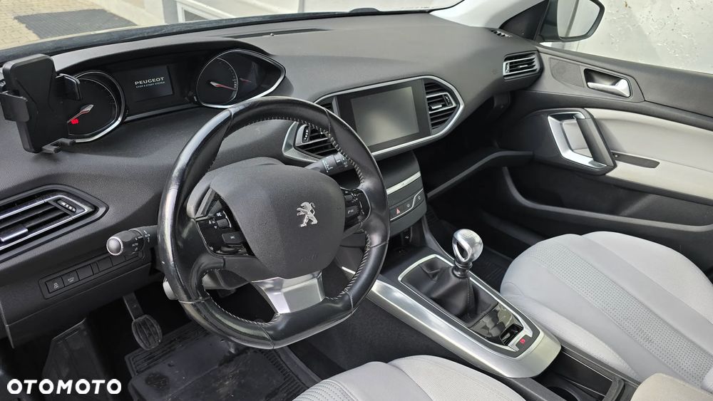 Peugeot 308 130 e-THP Stop & Start Access - 9