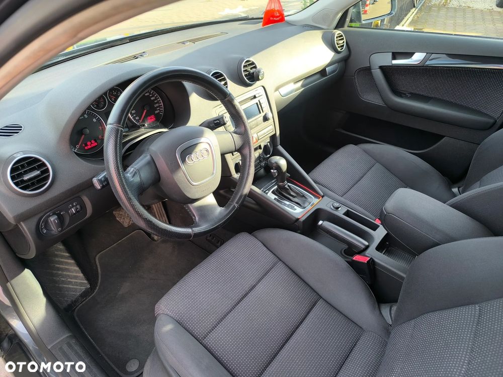 Audi A3 Sportback 1.6 S tronic Ambition - 9