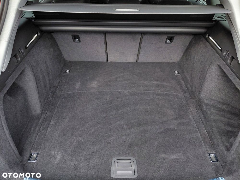 Audi A4 Avant 40 TFSI mHEV S Line S tronic - 32